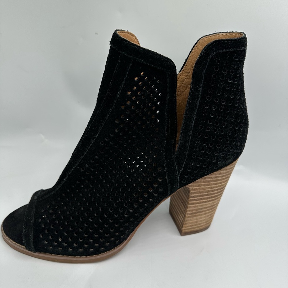 Lucky Brand Larise Womens Black Suede Peforated Ankle Bootie Open Toe Size 8M